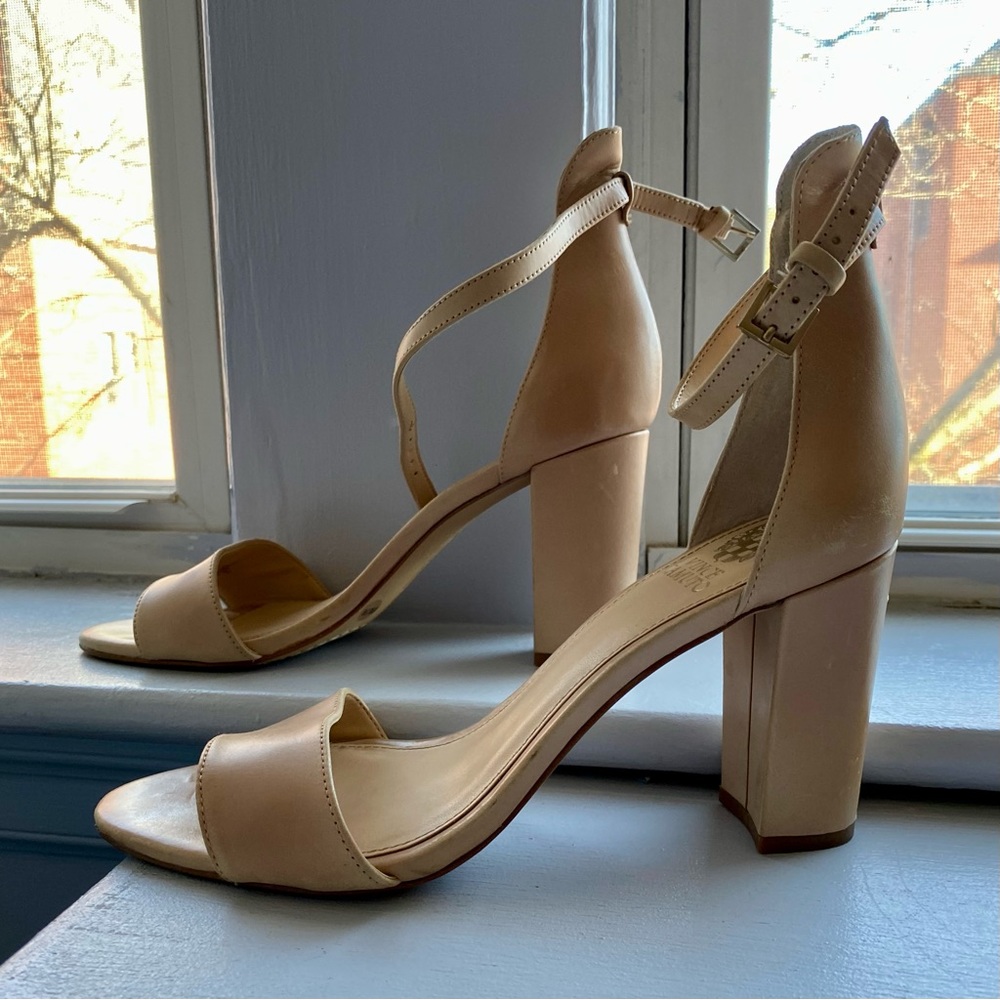 Vince Camuto Malissa Nude Block Heels / Sz. 8